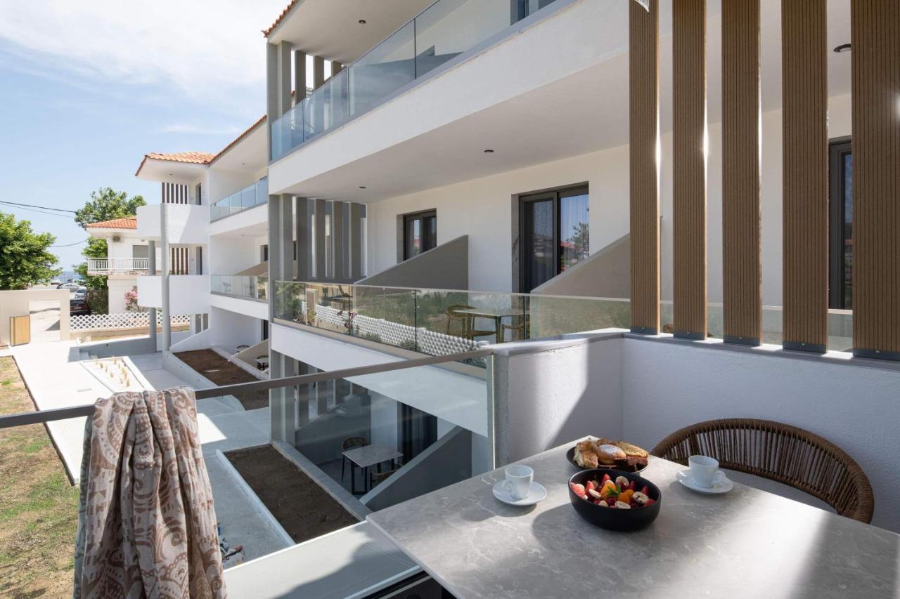 Asteras Hotel Sarti Luaran gambar